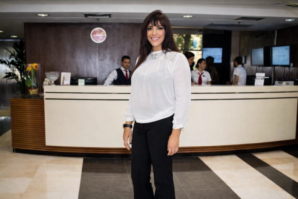 Mara Leme Martins em ambiente corporativo, atuação institucional e liderança em redes de negócios no Brasil